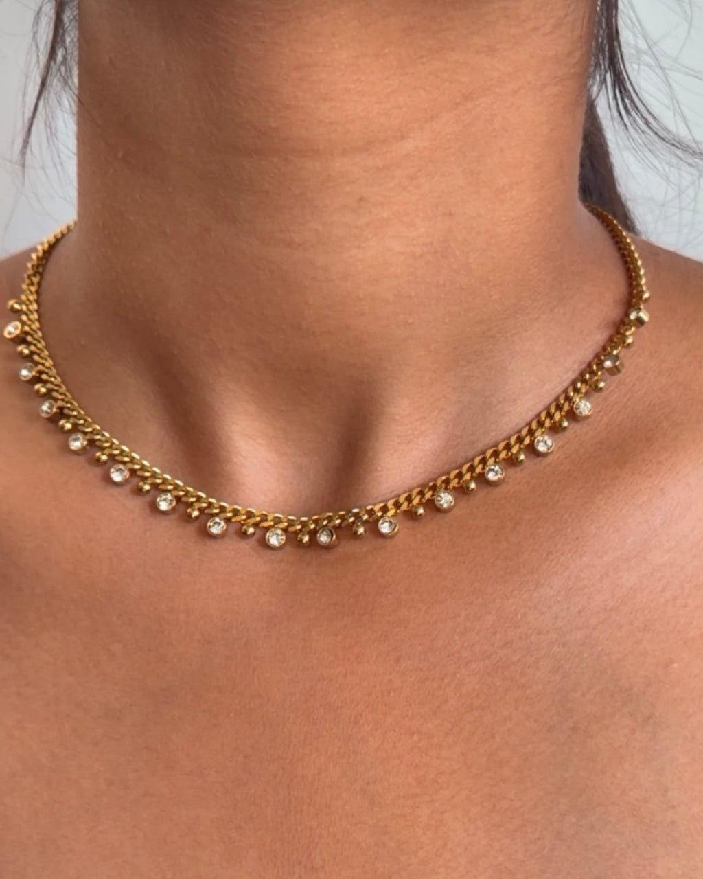 Royal Rhinestone Core Necklace