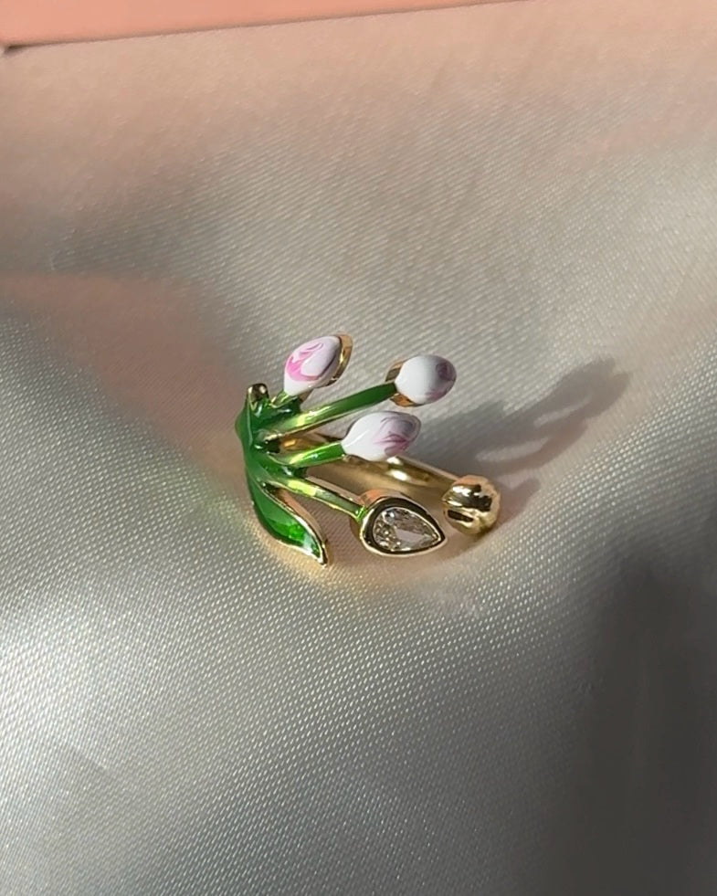 Delicately Wrapped Tulip Ring