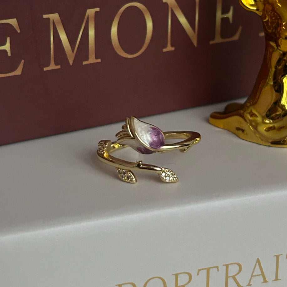 Tulip Manor Dreamy Ring