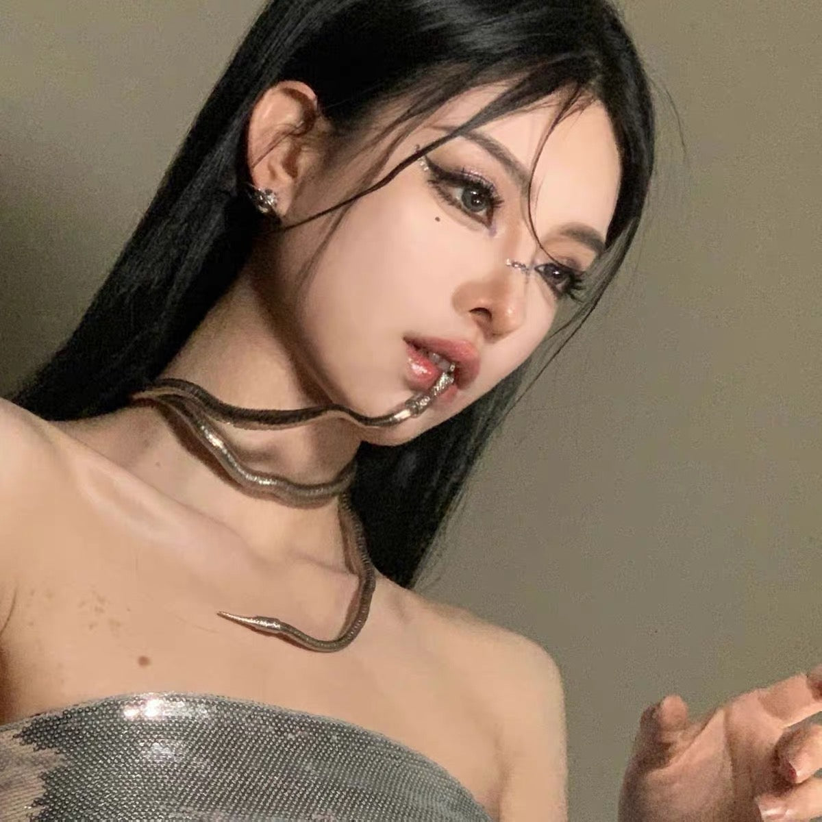 Snatched-Snake Bendable Necklace (Multipurpose)