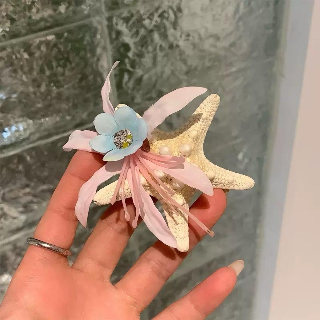 Coraline Starfiah Floral Hair Clip