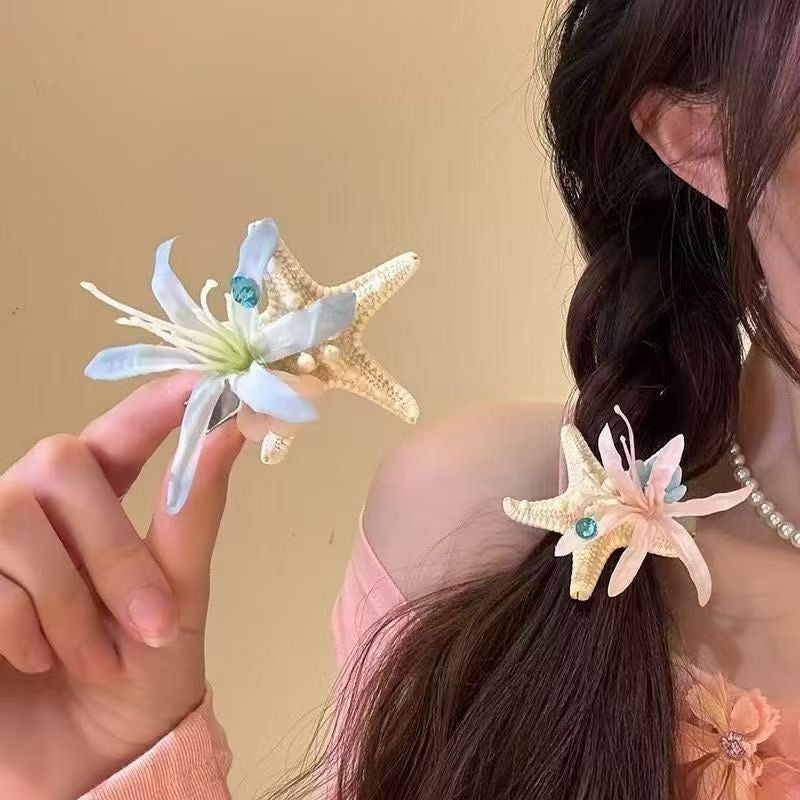 Coraline Starfiah Floral Hair Clip