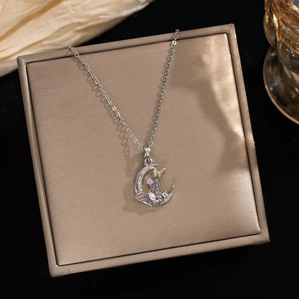 Over the moon! Necklace