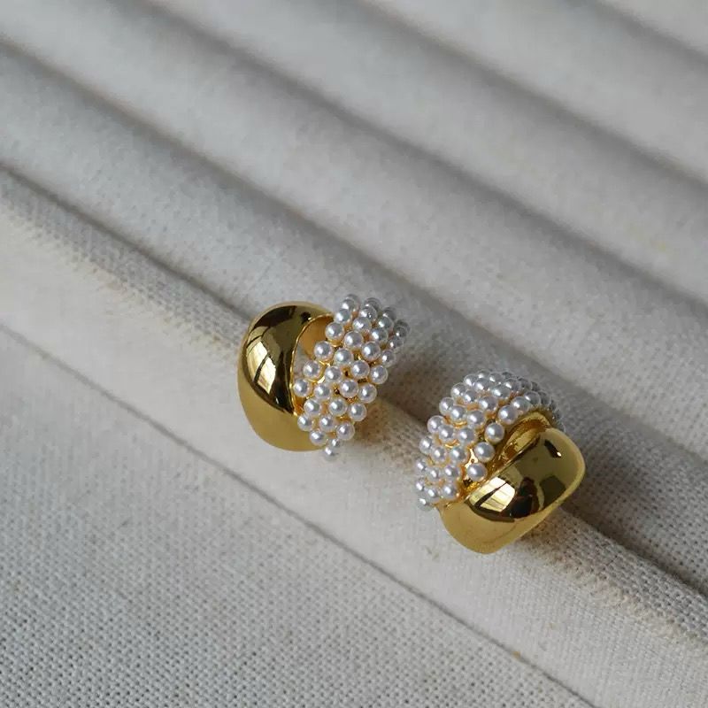 Hoop of Pearls! Earrings