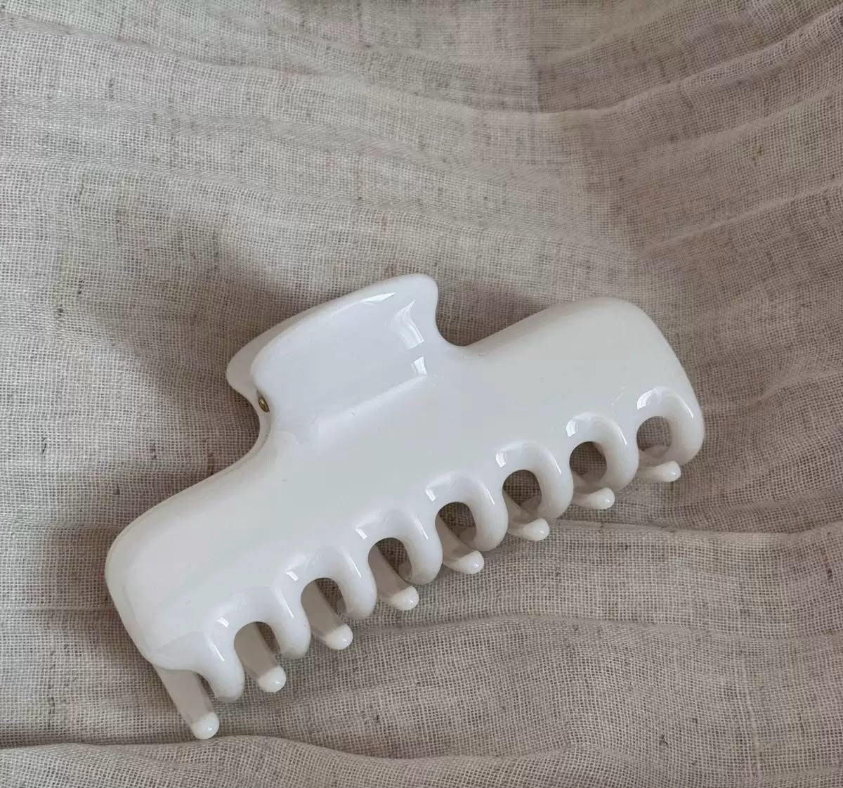 Vanilla Girl Cute Solid Claw Clip