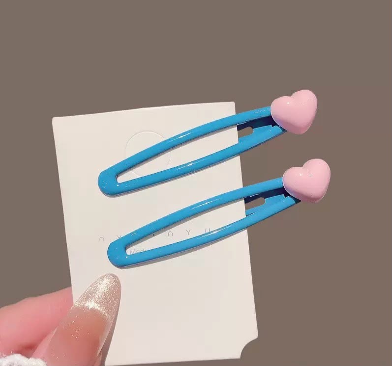 Candy-Coded Heart Hair Clip (1 piece )