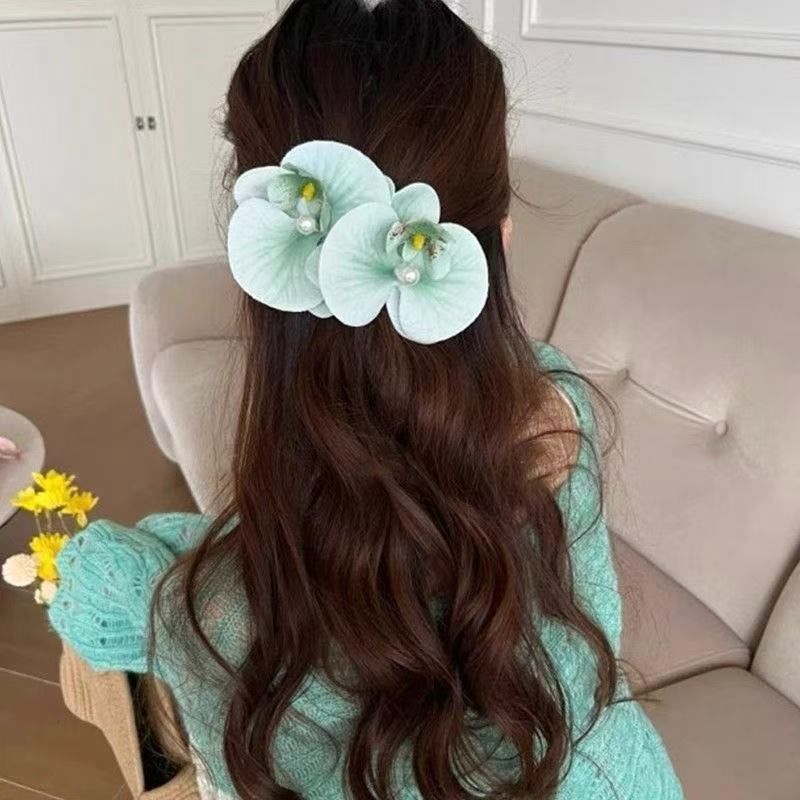 Orchid Hairclip- baby blue