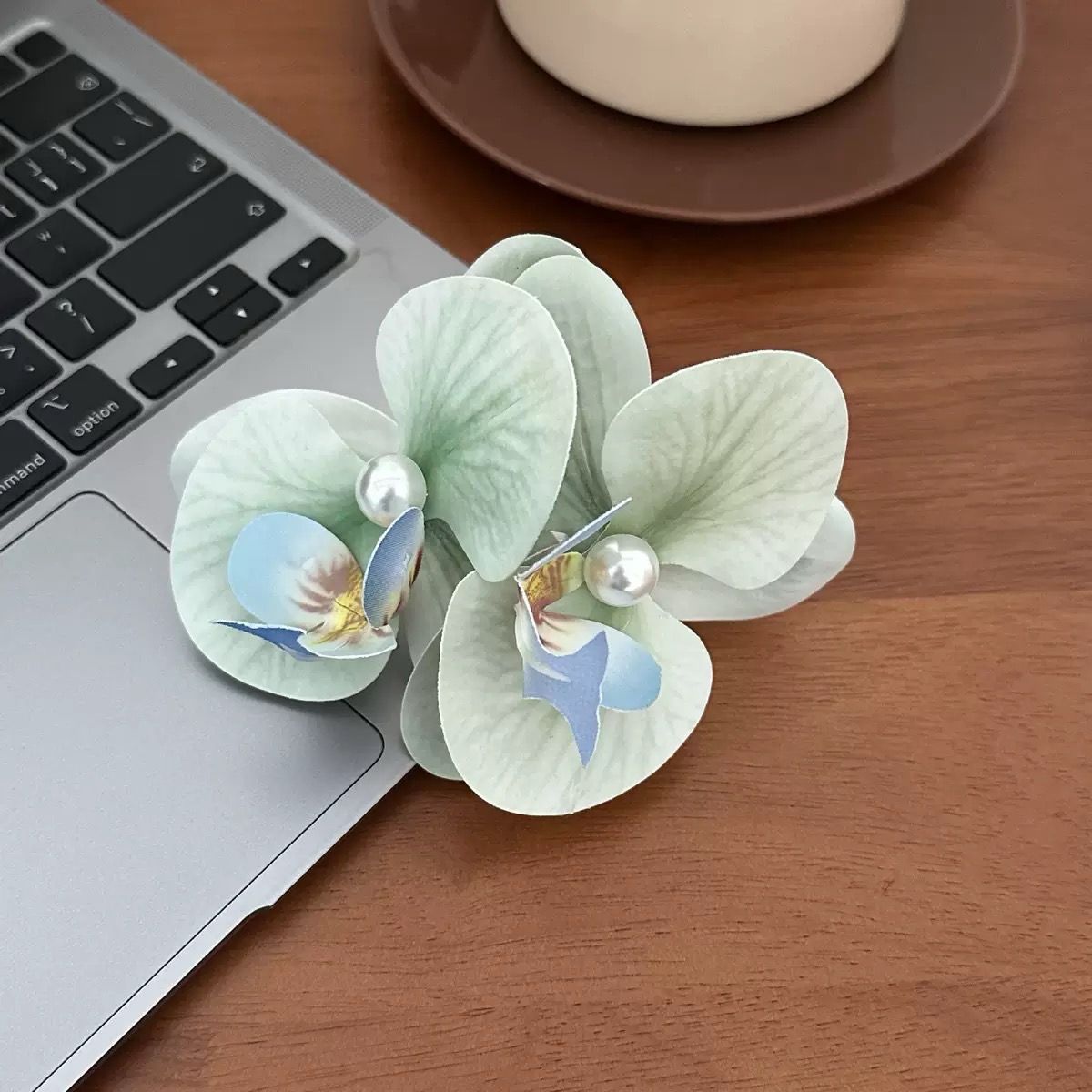 Orchid Hairclip- baby blue