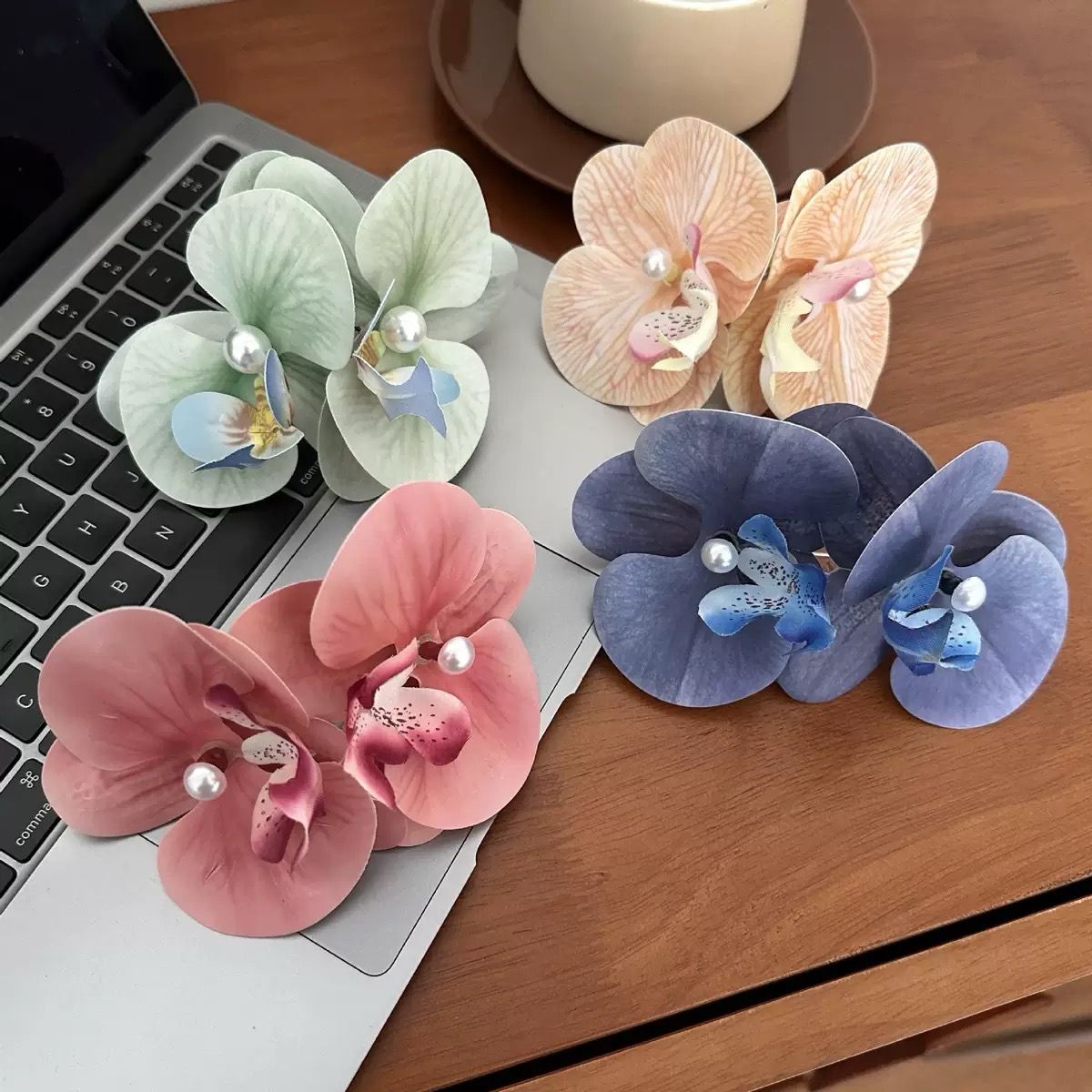 Orchid Hairclip- baby blue